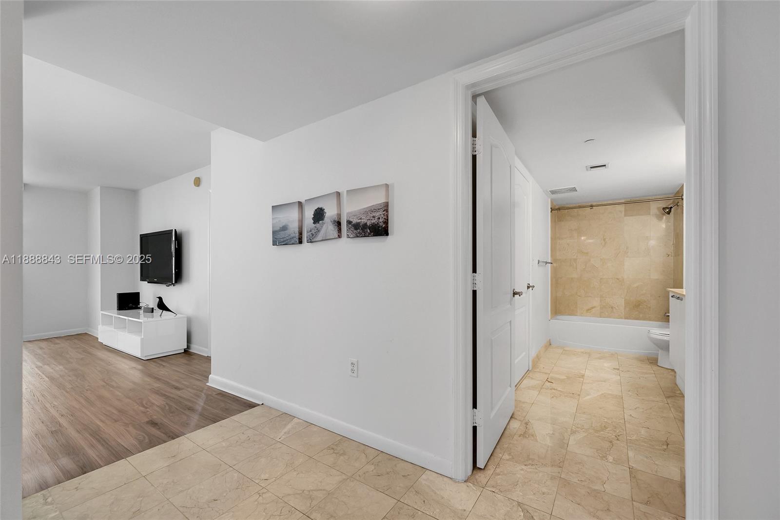 2101 Brickell Avenue 905 Property Photo 13