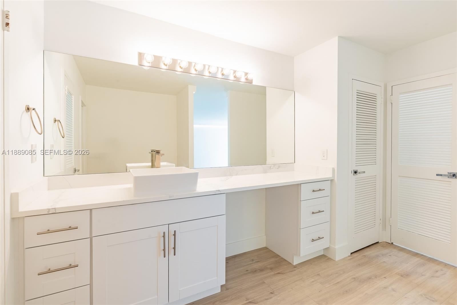 2030 S Ocean Drive 1127 Property Photo 18