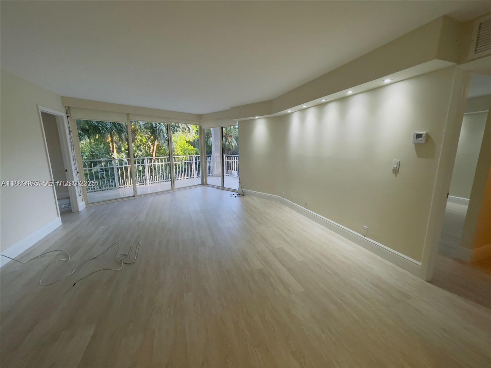 2000 Towerside 309 Property Photo 3