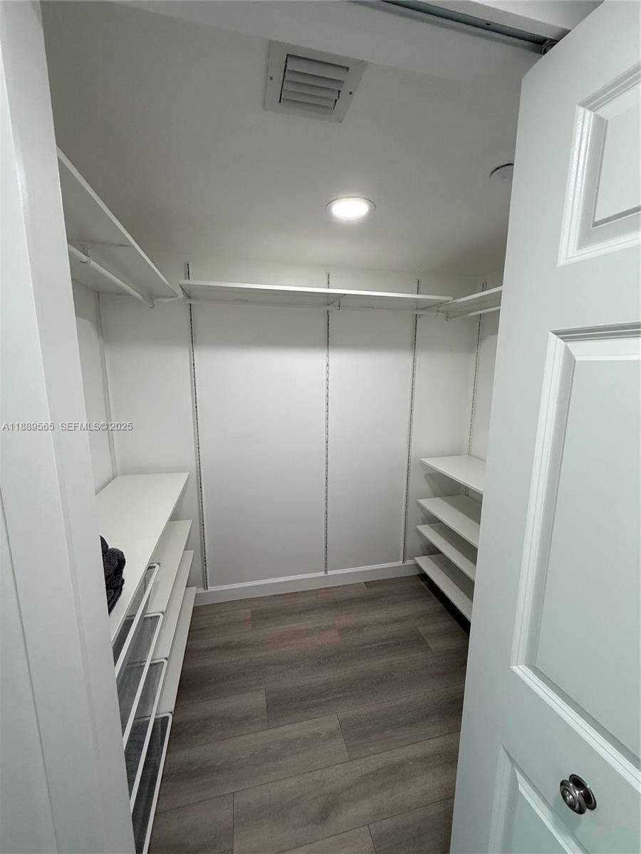 201 Golden Isles Drive 302 Property Photo 17