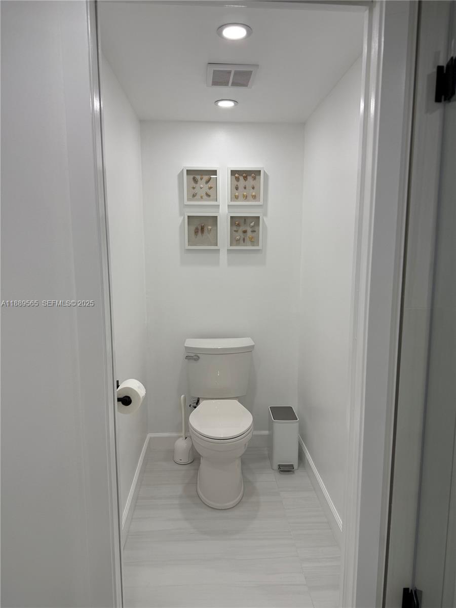 201 Golden Isles Drive 302 Property Photo 18