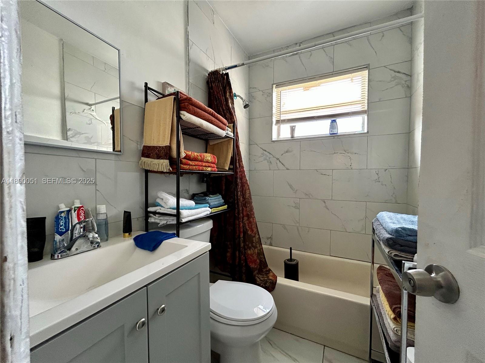 2013 Washington Avenue Property Photo 13
