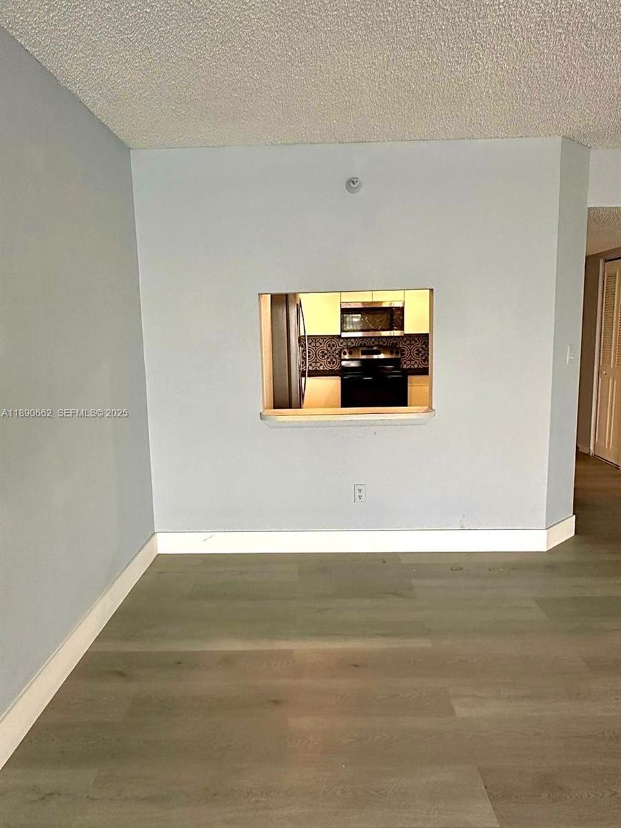 20840 San Simeon Way 305 Property Photo 8