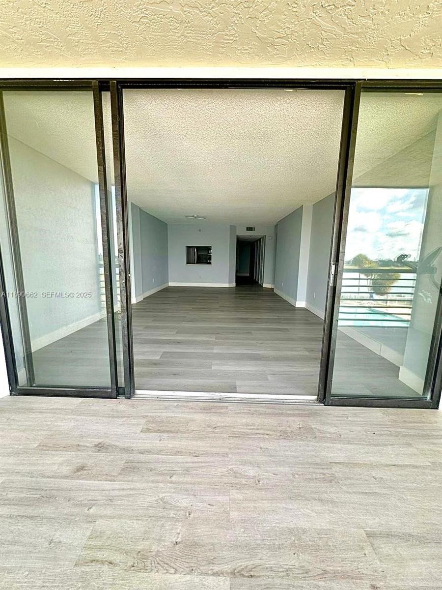 20840 San Simeon Way 305 Property Photo 16