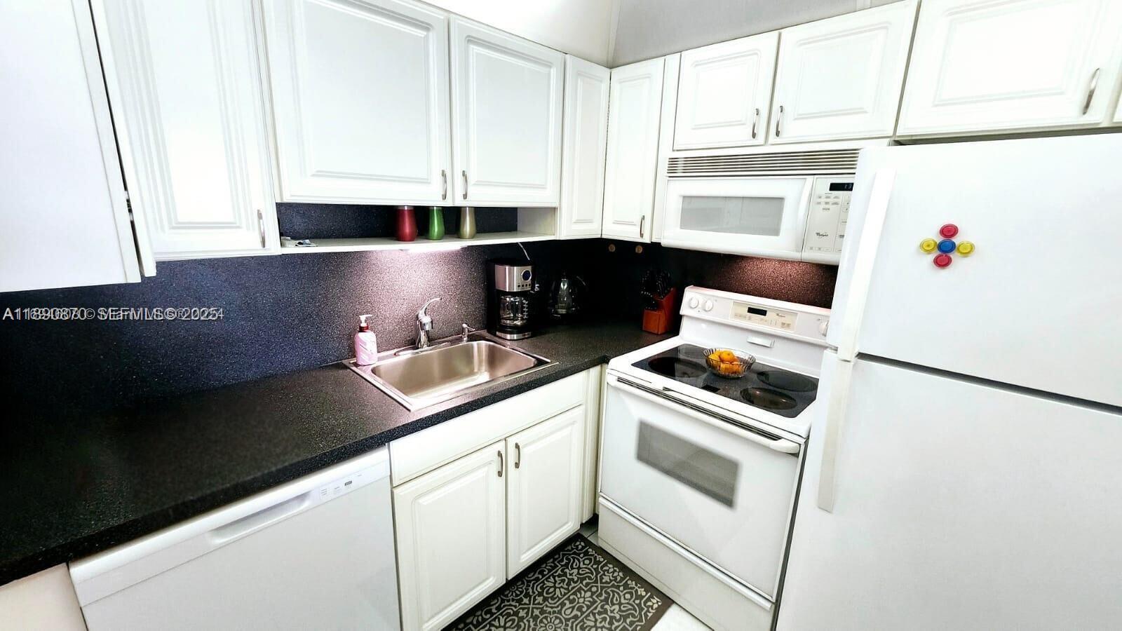 182 Ellesmere D 182 Property Photo 10
