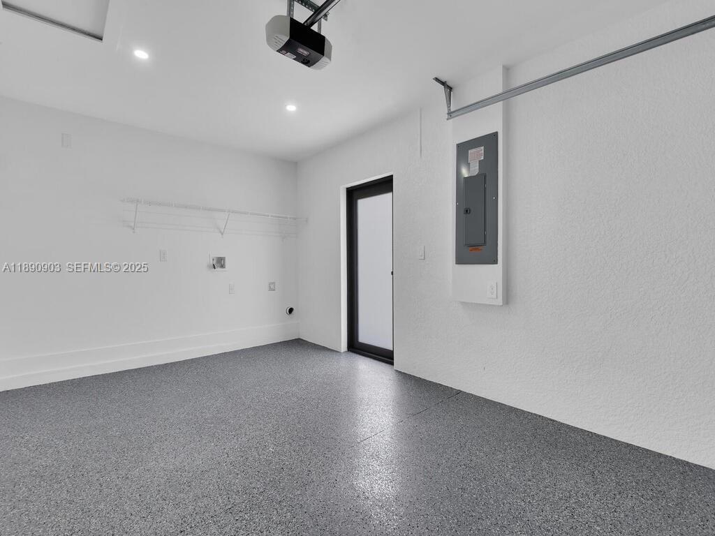 4913/4915 S Leonard Boulevard S Property Photo 26