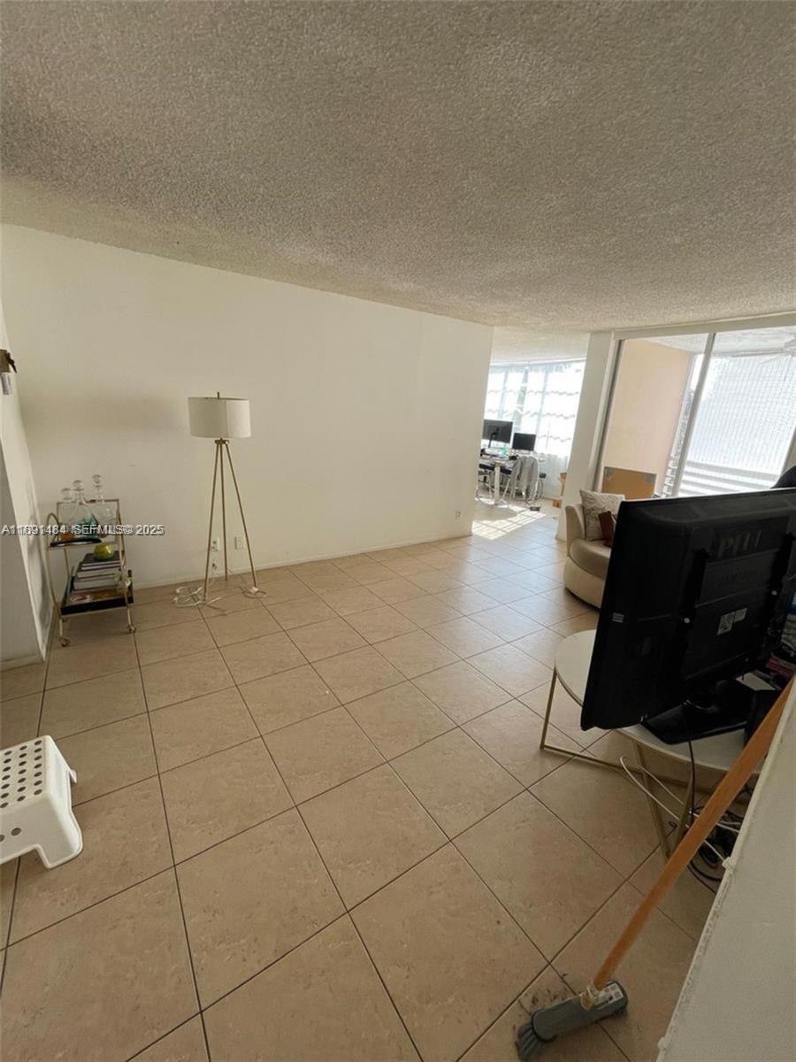 9460 Live Oak Place 309