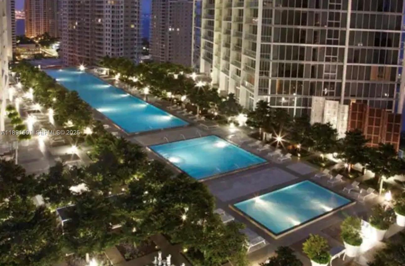 495 Brickell Avenue 3706 Property Photo 2