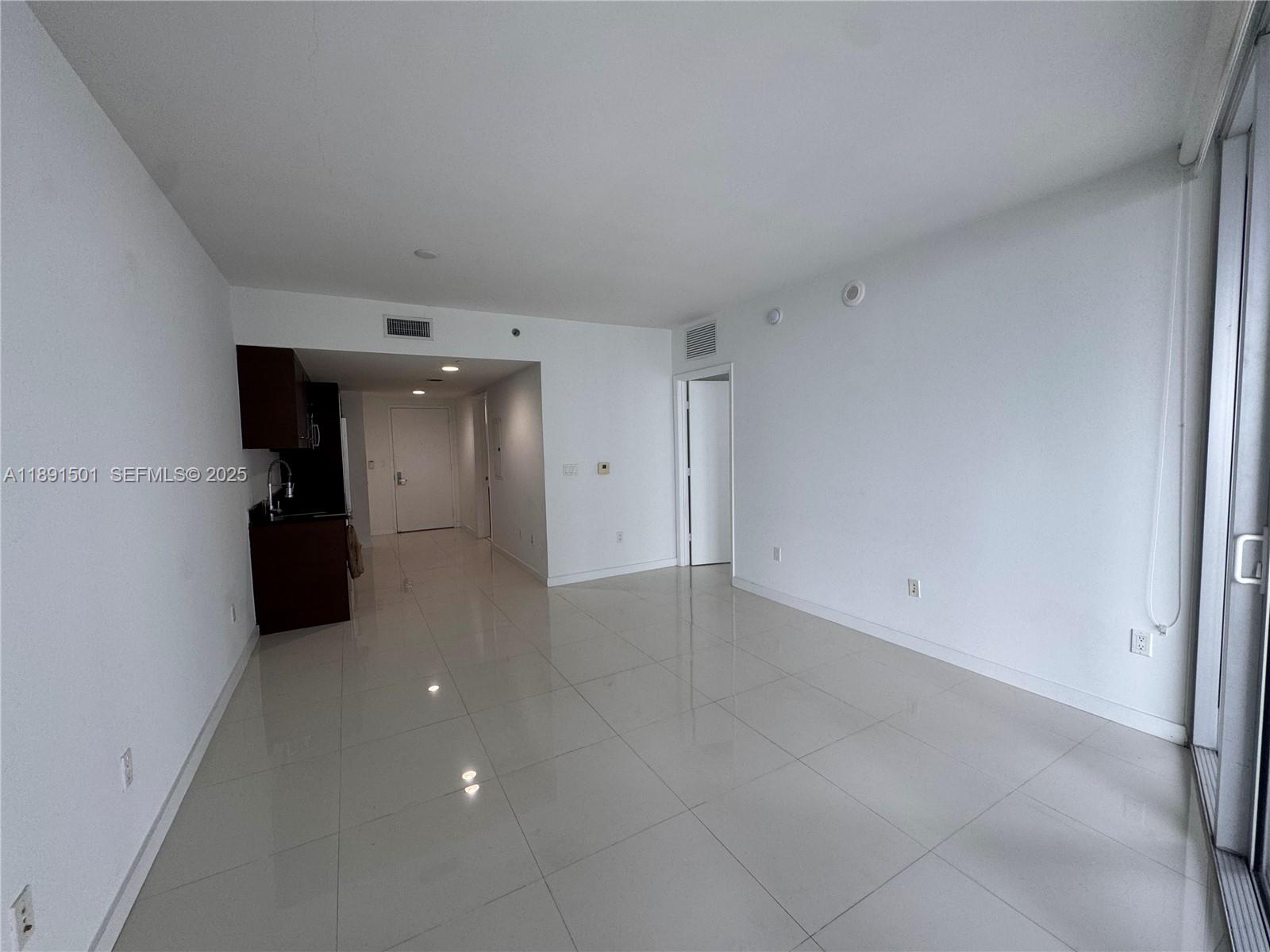 495 Brickell Avenue 3706 Property Photo 34