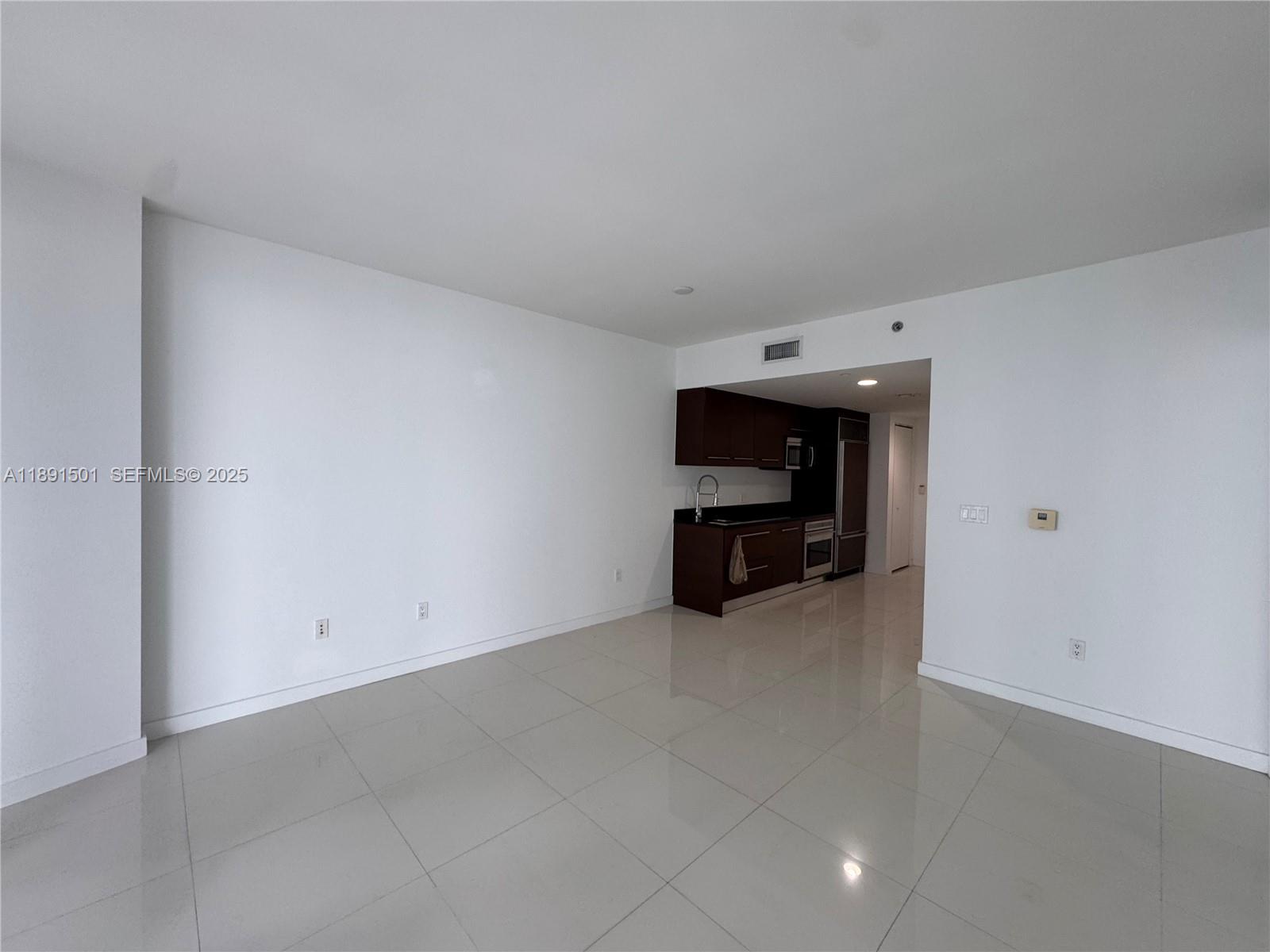 495 Brickell Avenue 3706 Property Photo 35