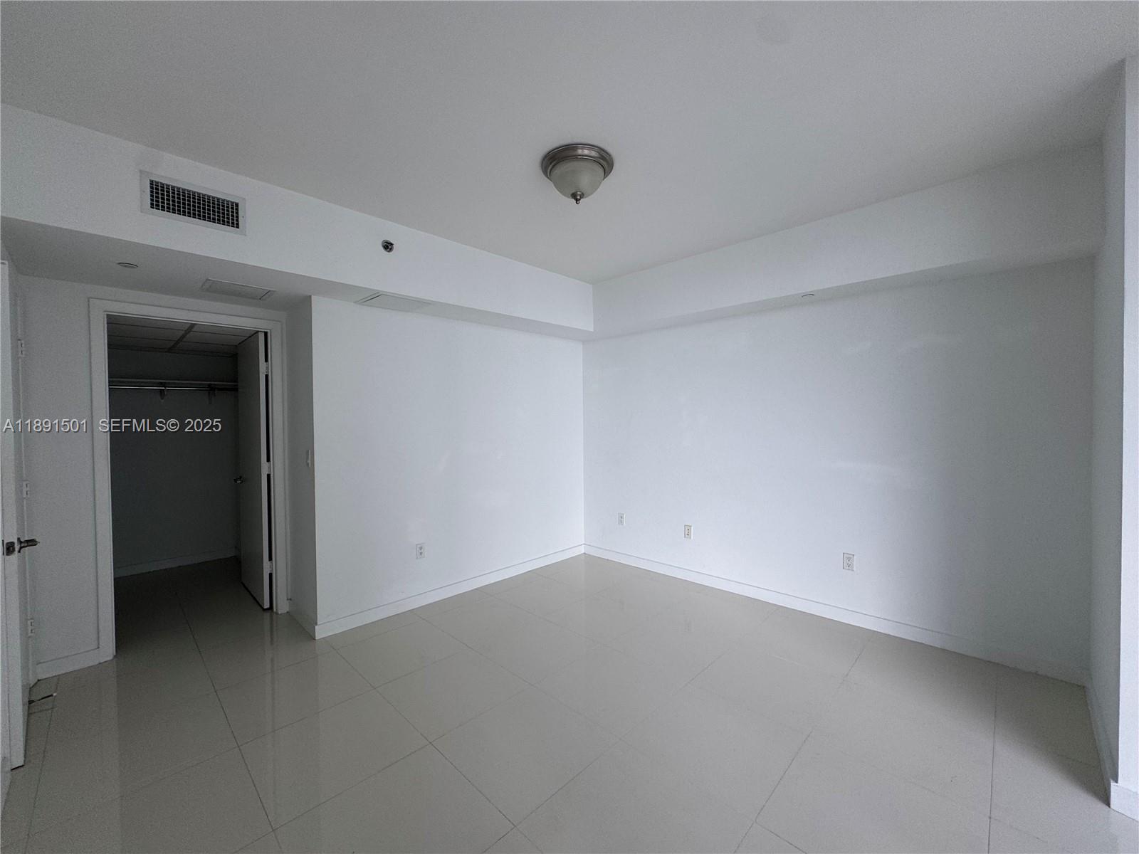 495 Brickell Avenue 3706 Property Photo 45