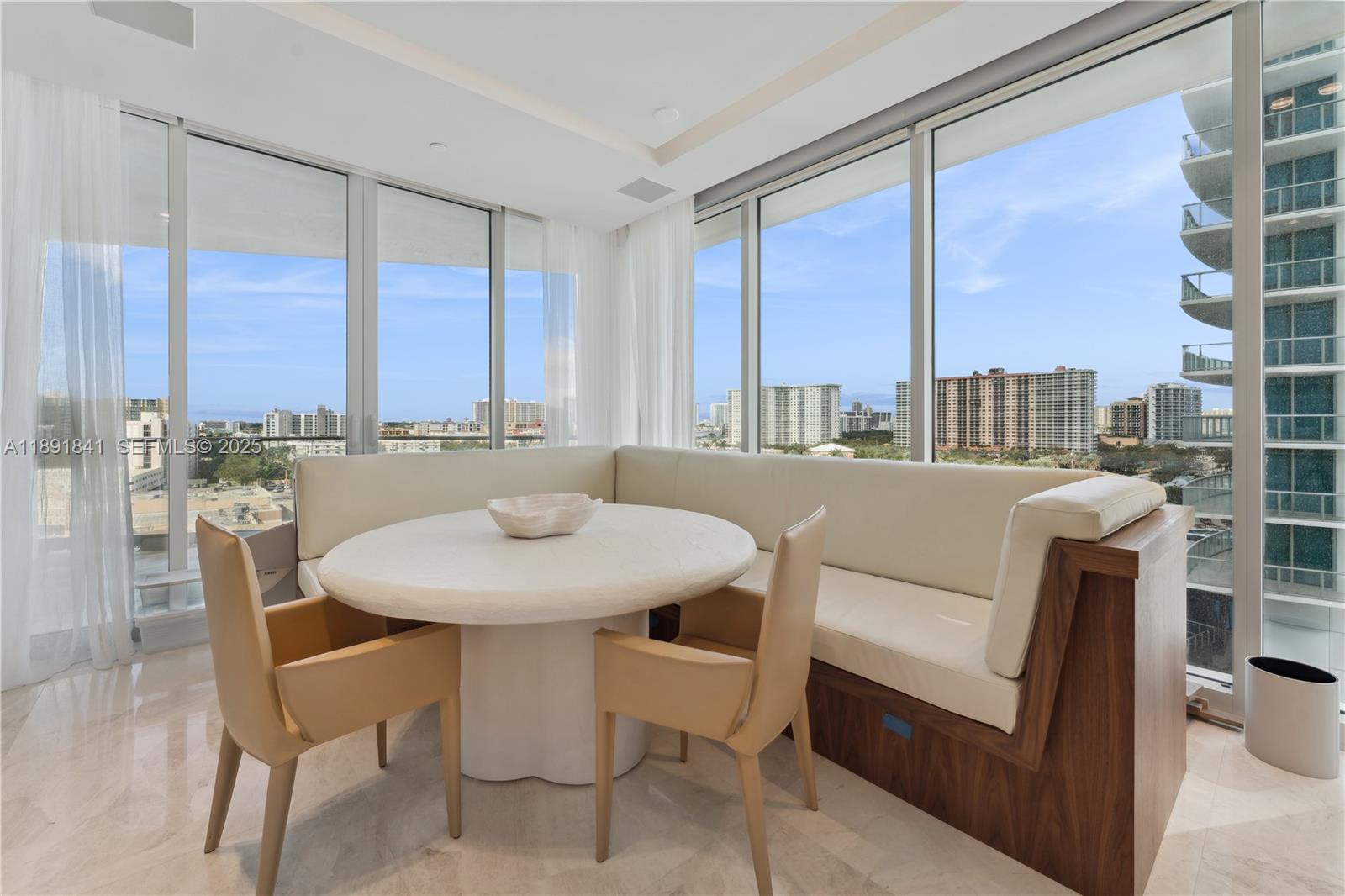 16901 Collins Avenue 805 Property Photo 8