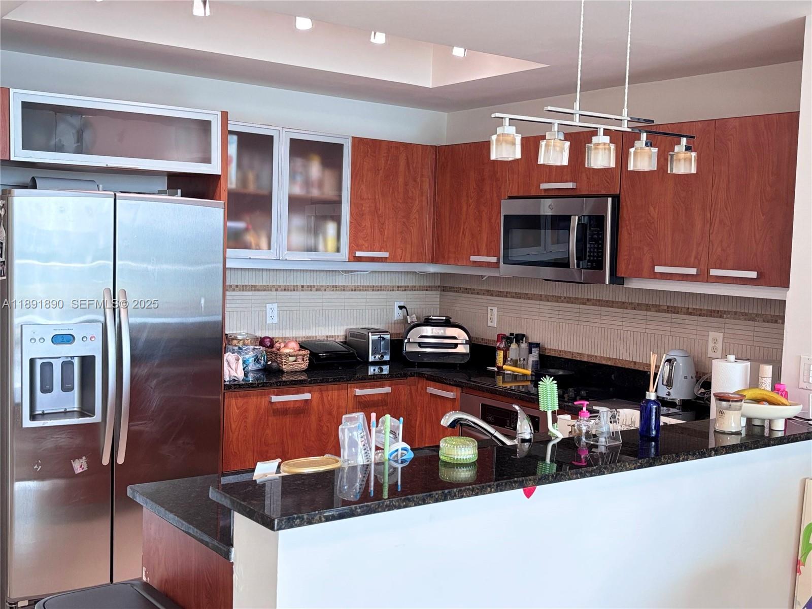 3131 NE 188th Street 1-809