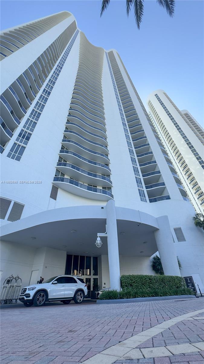 16001 Collins Avenue 3705 Property Photo 35