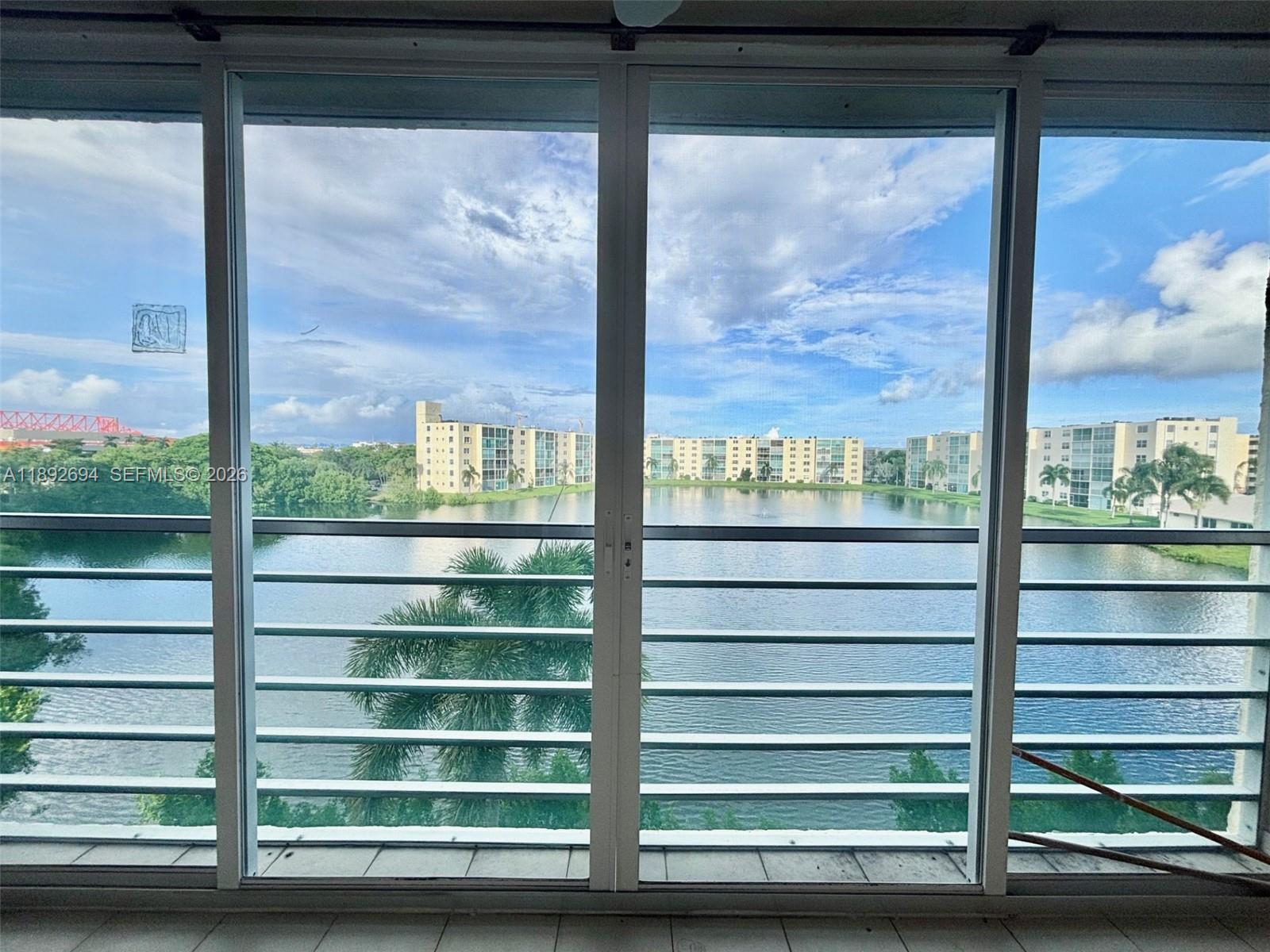 141 SE 3rd Avenue 402