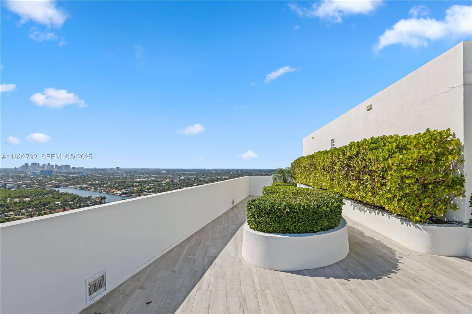 2200 N Ocean Boulevard S2301 Property Photo 57