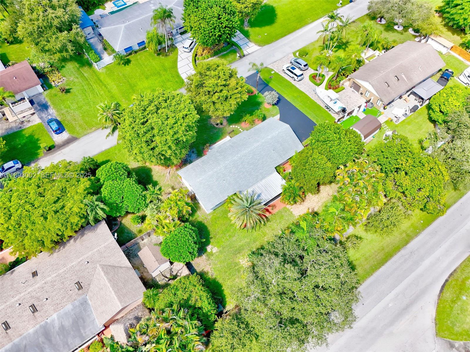 18045 Sw 87th Court Property Photo 30