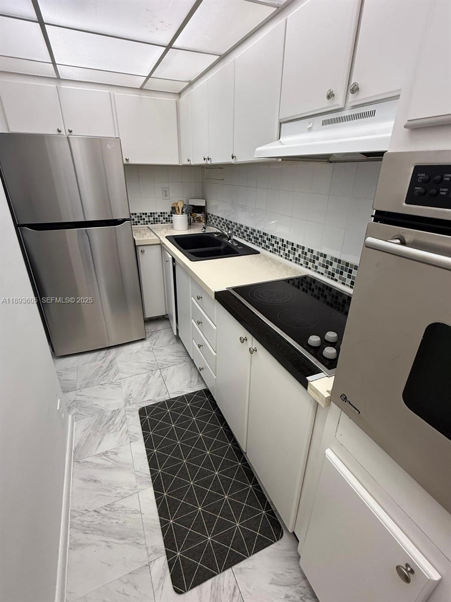 1000 West Avenue 306 Property Photo 3