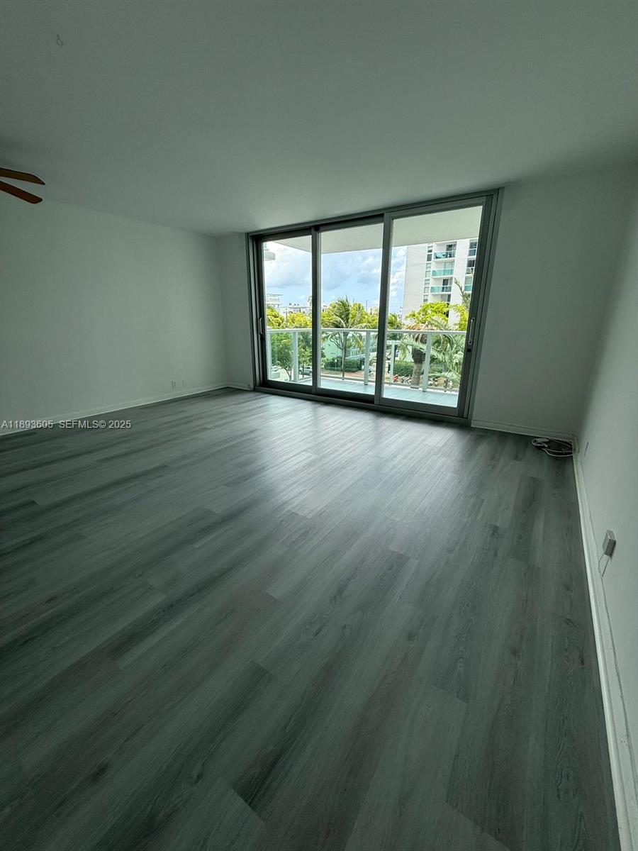1000 West Avenue 306 Property Photo 4