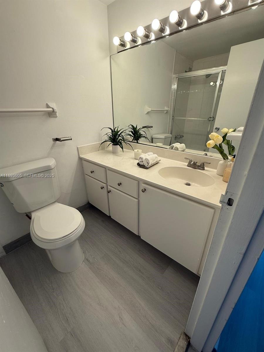 1000 West Avenue 306 Property Photo 6