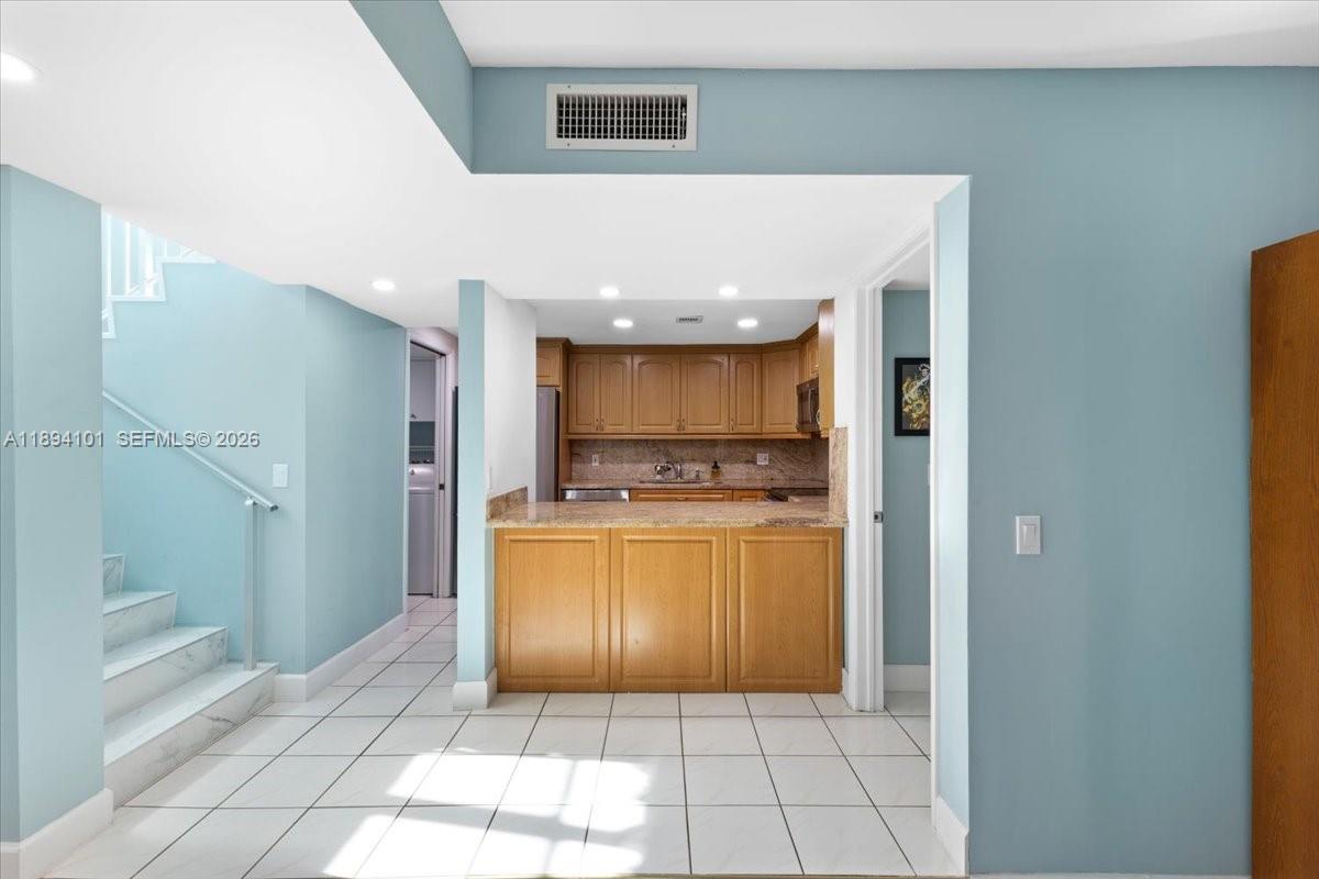 9450 Live Oak Place 109 Property Photo 14