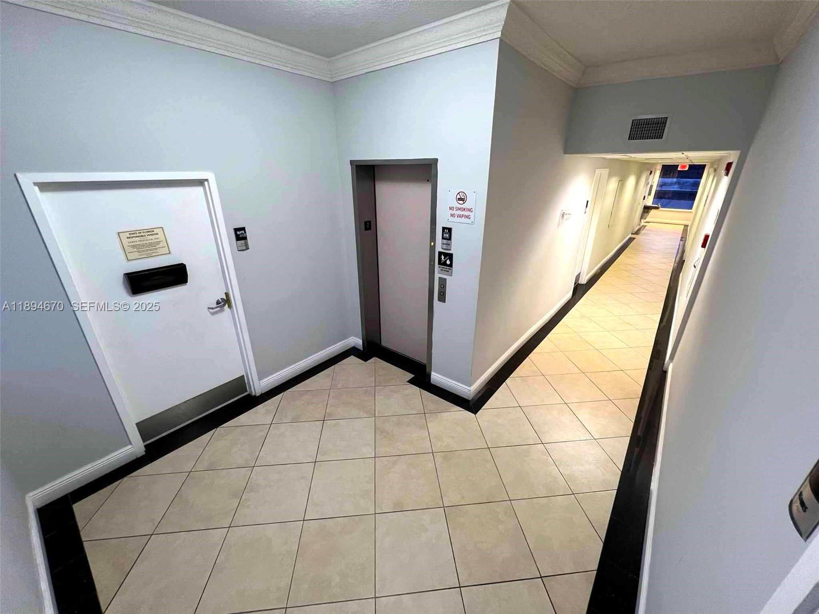 2727 E Oakland Park Boulevard 203 Property Photo 9
