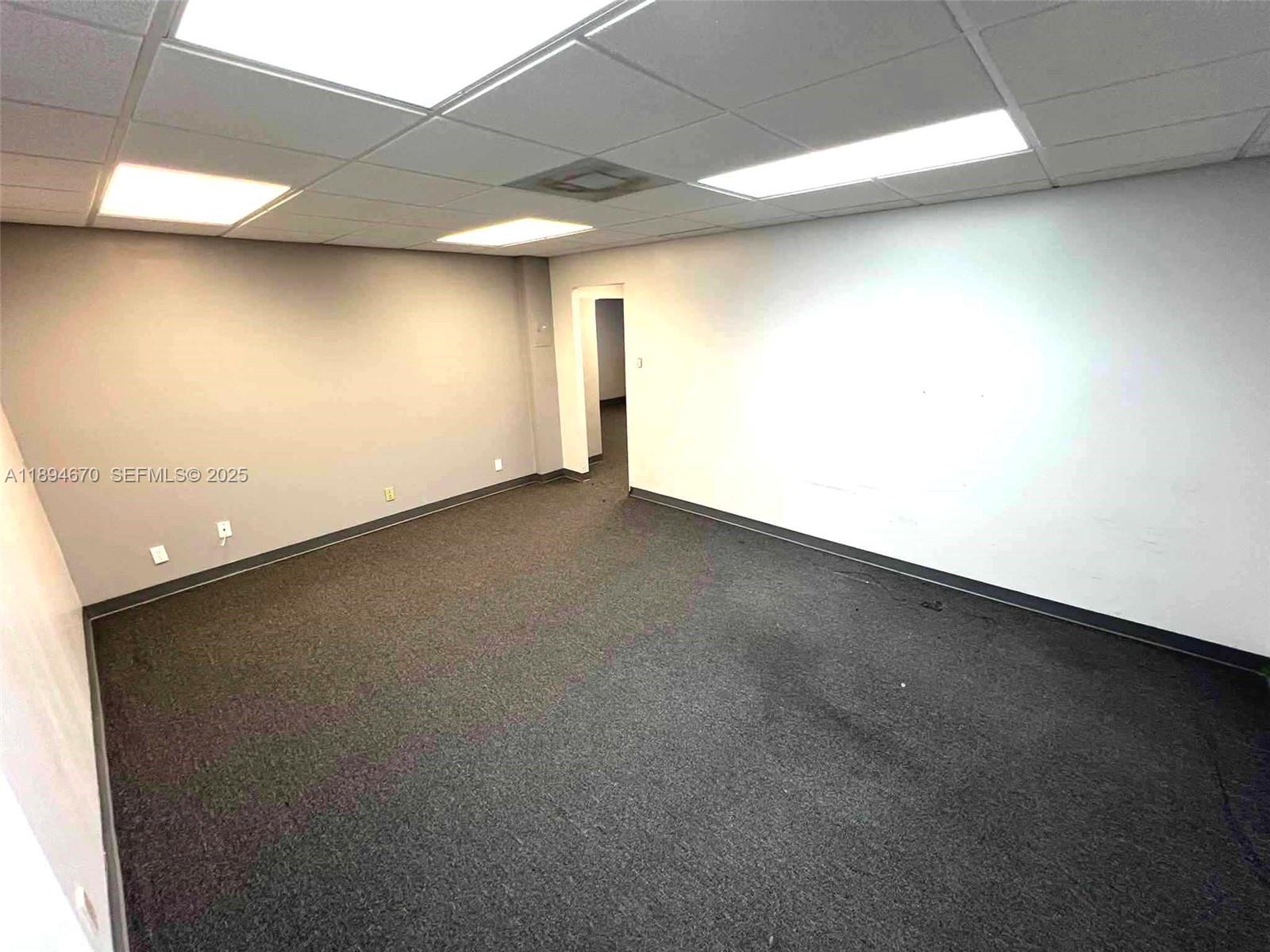 2727 E Oakland Park Boulevard 203 Property Photo 28