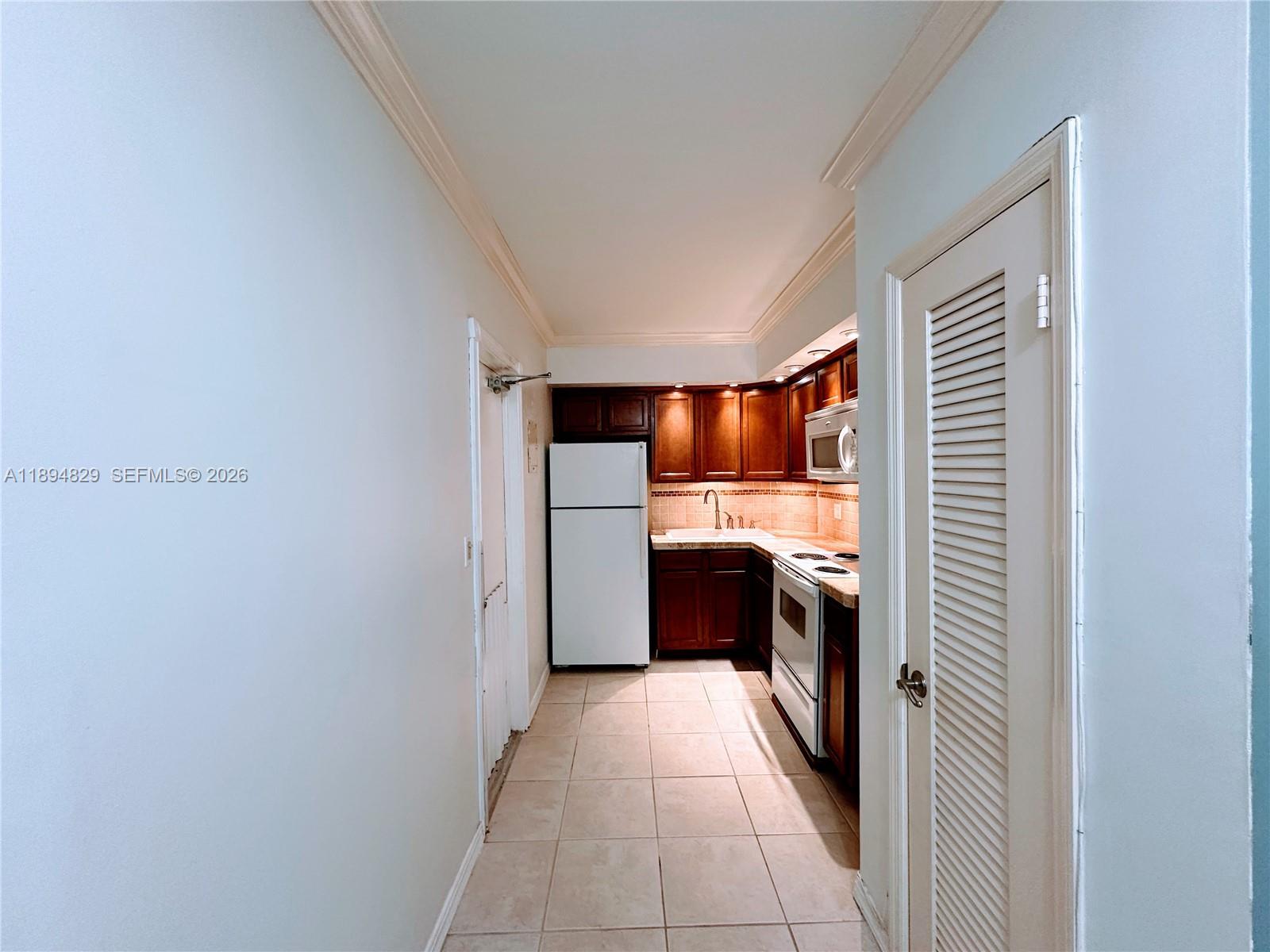 2424 Se 17th Street B307 Property Photo 4