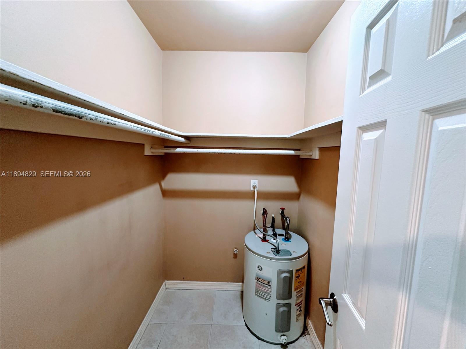 2424 Se 17th Street B307 Property Photo 14