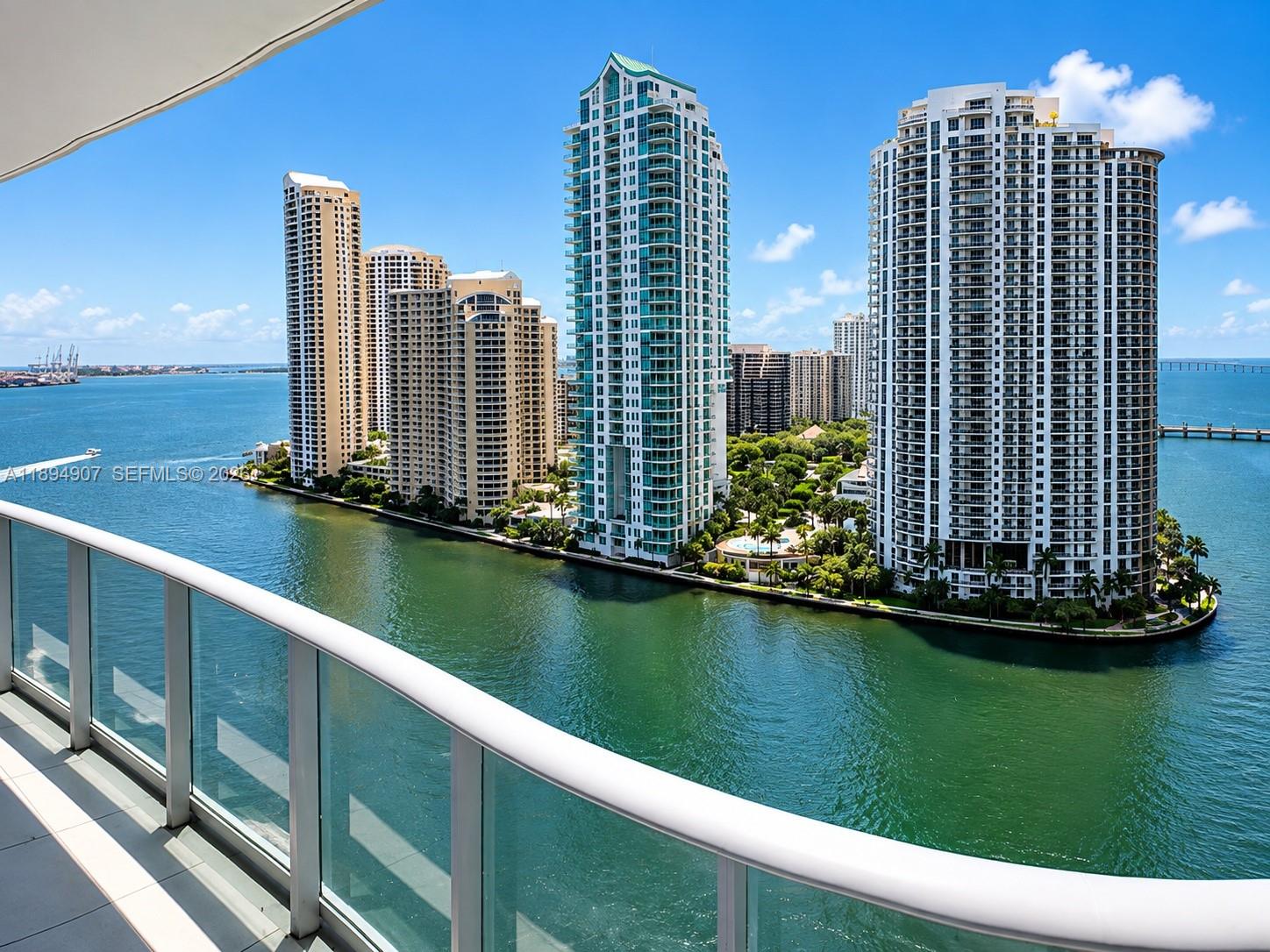 300 S Biscayne Boulevard T-1908 Property Photo 10