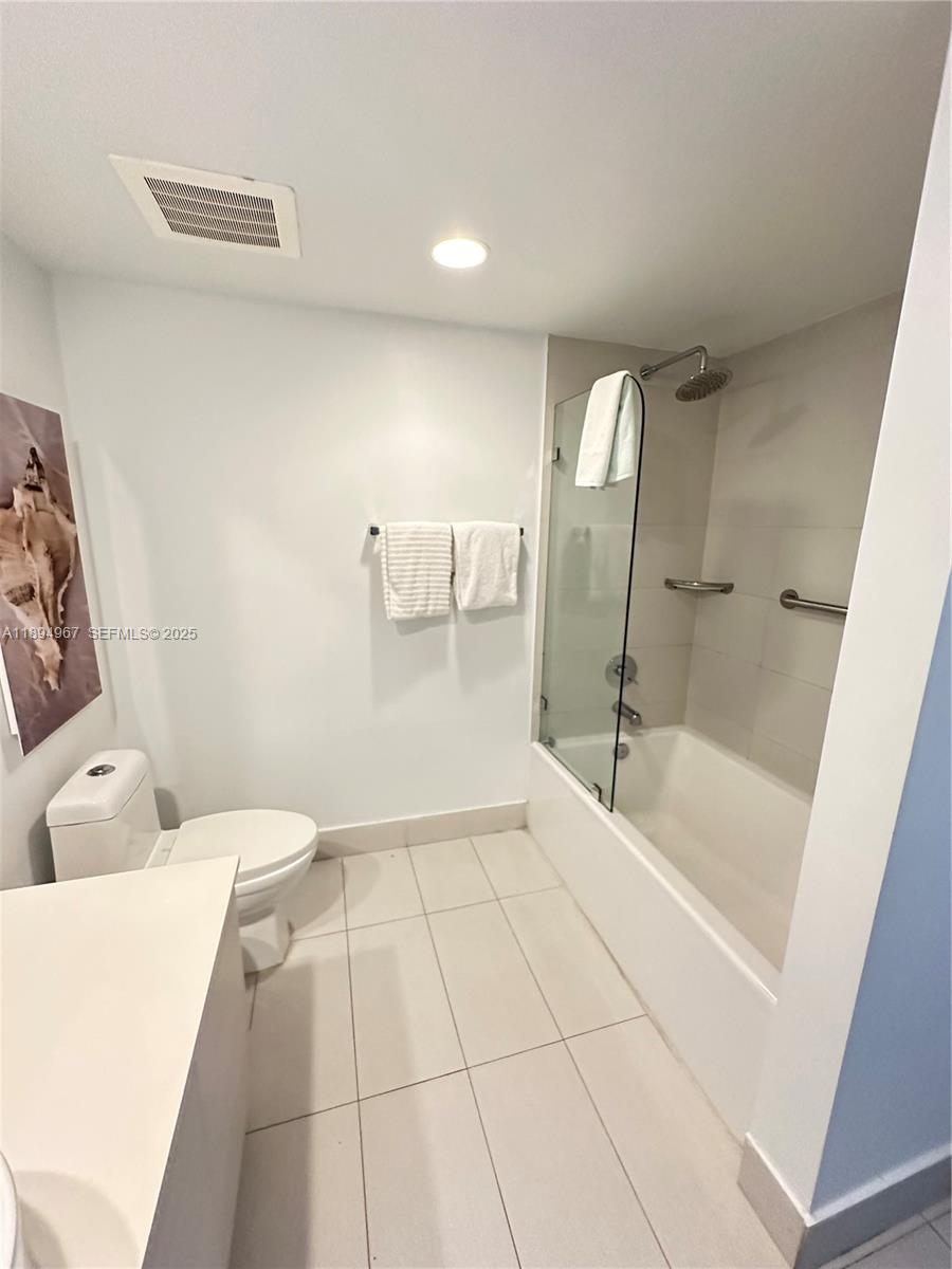 2602 E Hallandale Beach Boulevard R1507 Property Photo 27