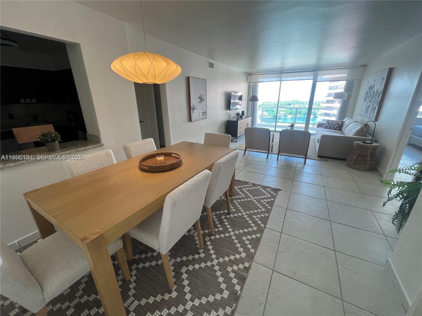 5161 Collins Avenue 1211 Property Photo 6