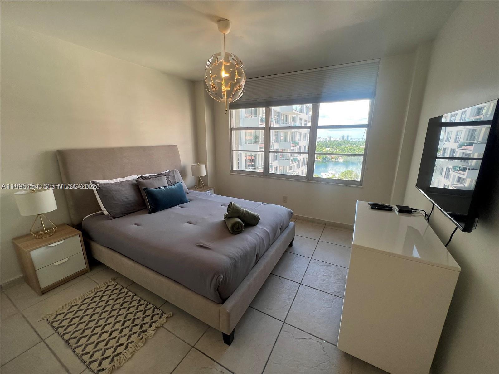 5161 Collins Avenue 1211 Property Photo 14
