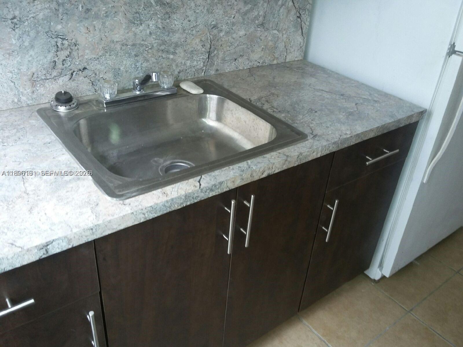 845 Michigan Avenue Property Photo 12