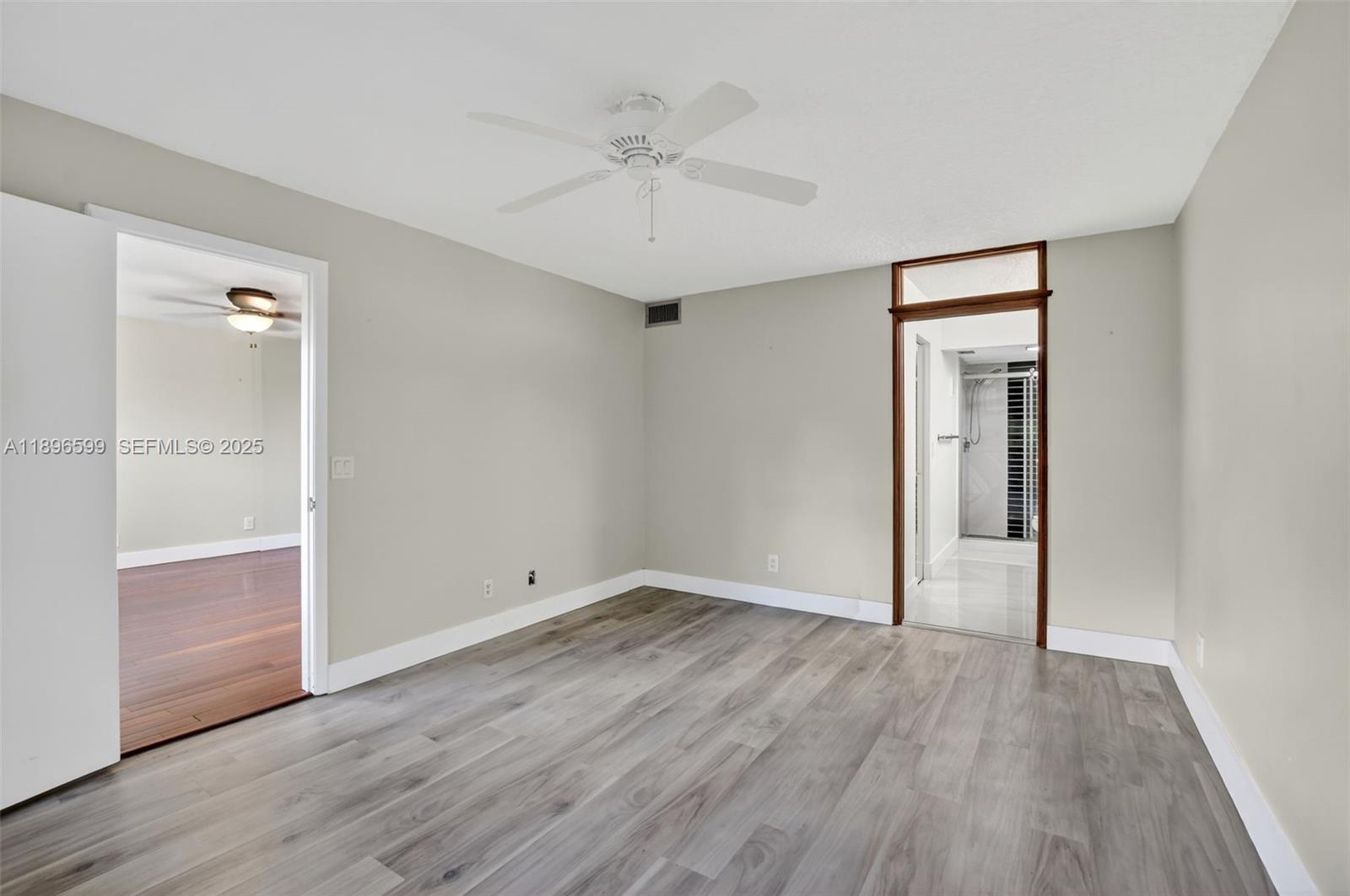 A11896599 Property Photo 22