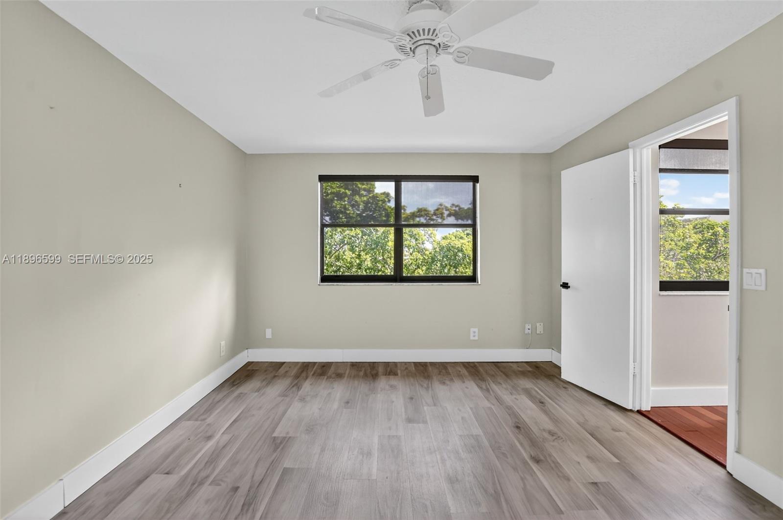 A11896599 Property Photo 23