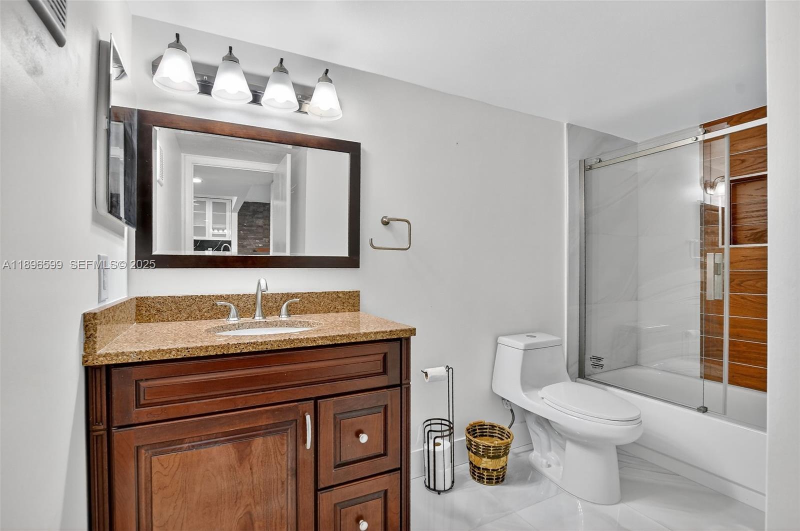 A11896599 Property Photo 29