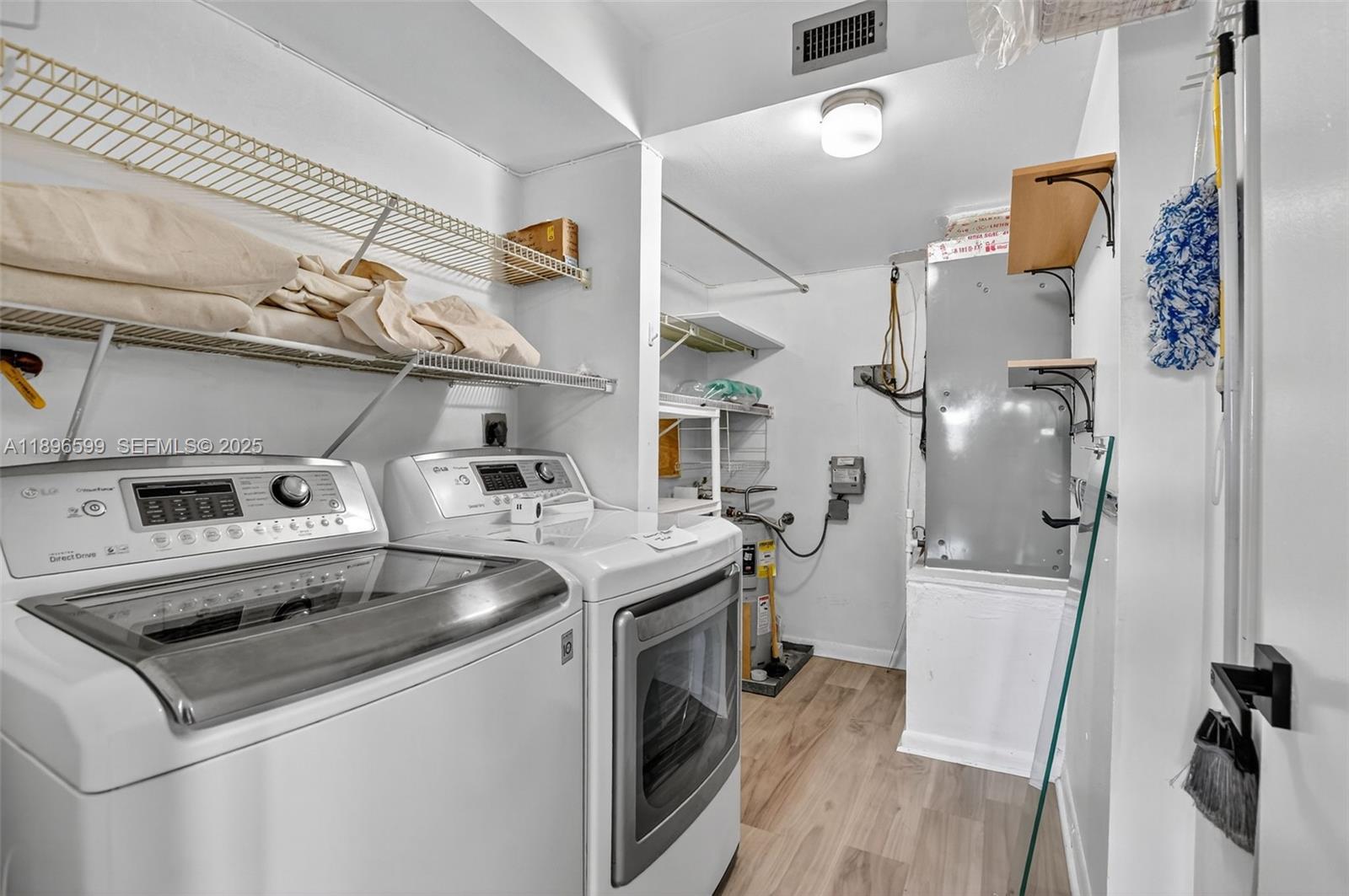 A11896599 Property Photo 34
