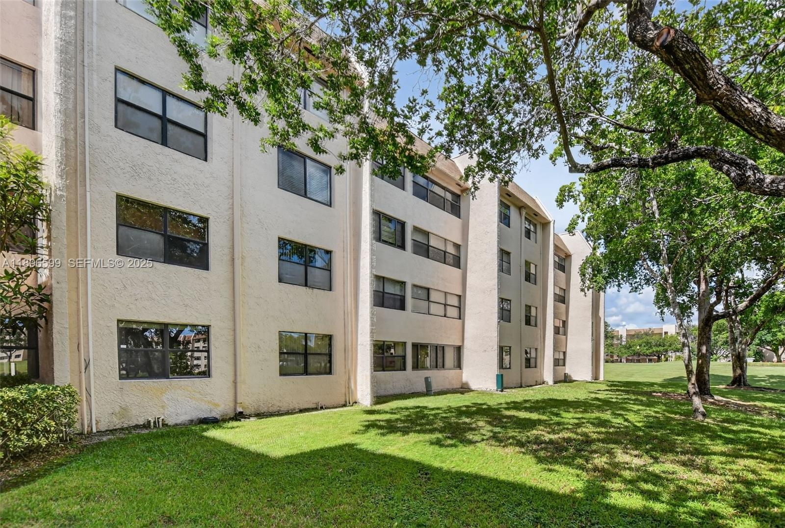 A11896599 Property Photo 35