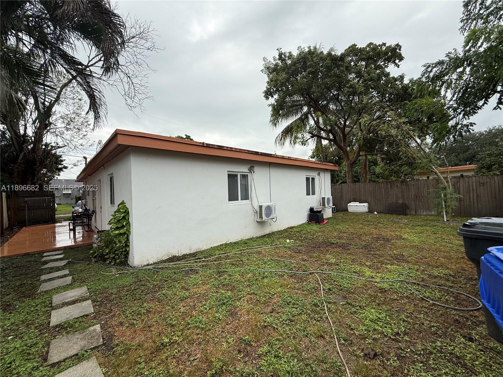 2534 Mckinley Street Property Photo 2