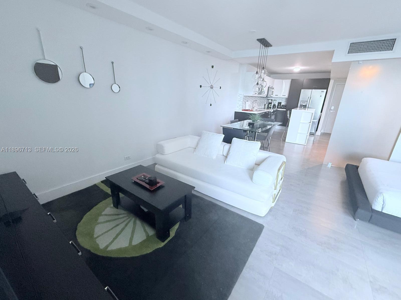 2301 Collins Avenue 723 Property Photo 15