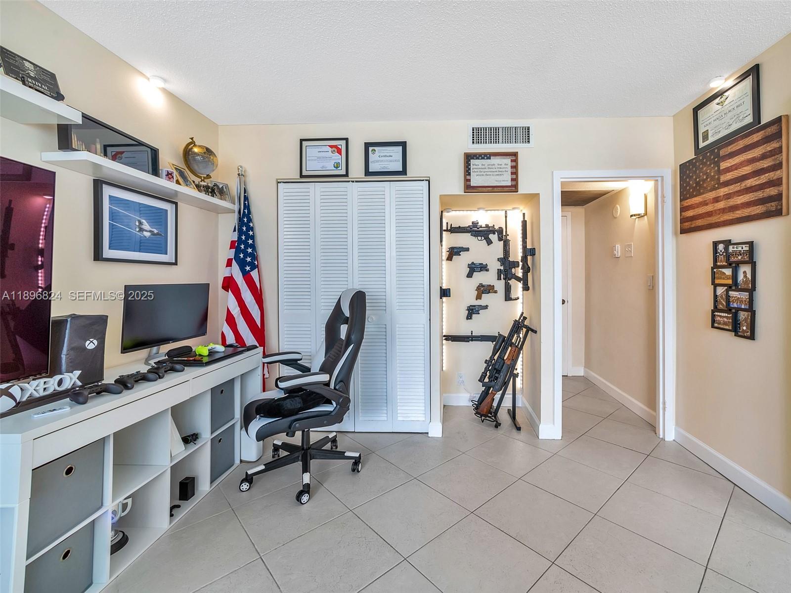 A11896824 Property Photo 5
