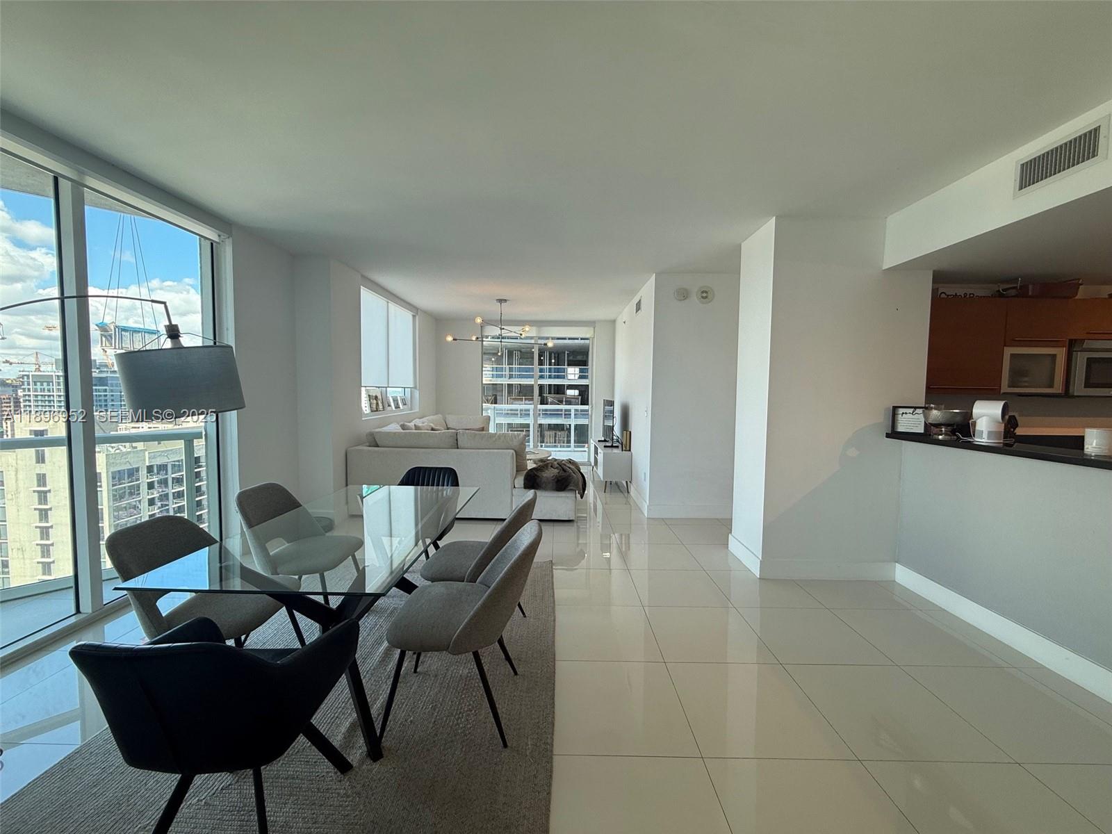 244 Biscayne Boulevard 3708 Property Photo 6