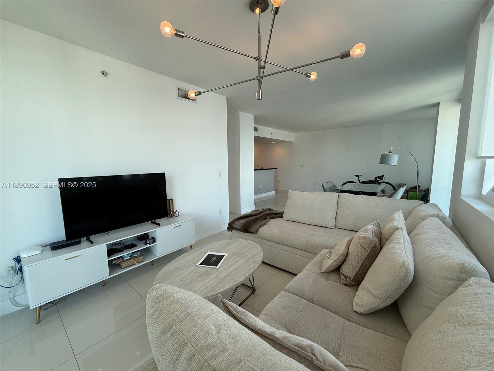 244 Biscayne Boulevard 3708 Property Photo 9