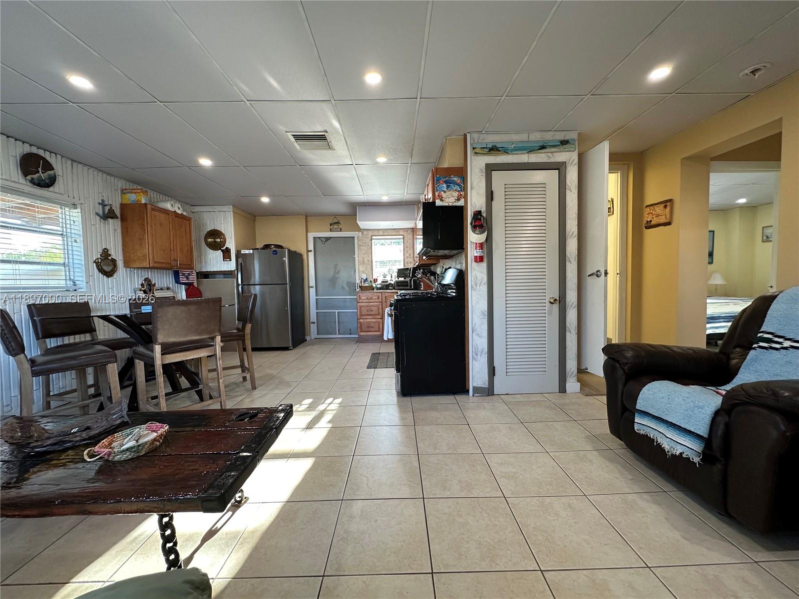 164 Venetian Drive Property Photo 7