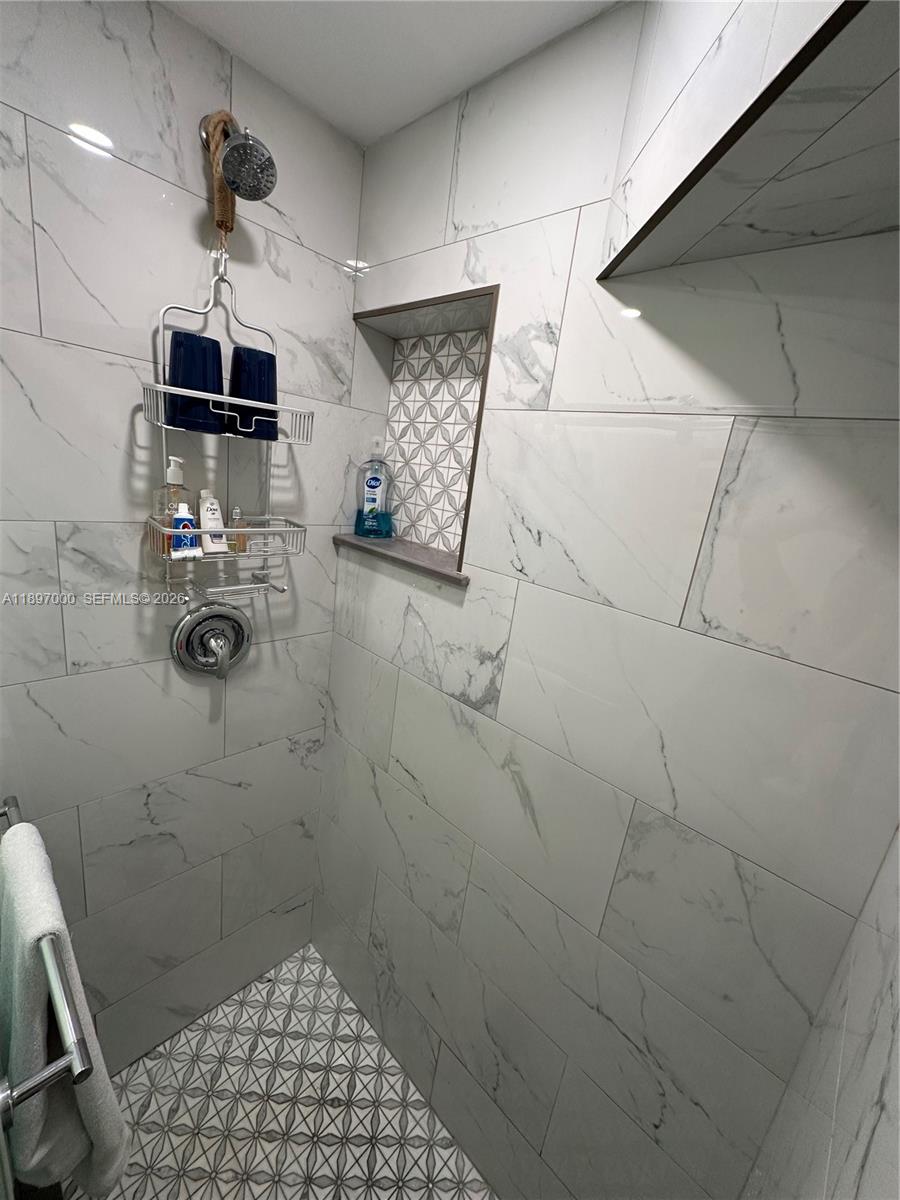 164 Venetian Drive Property Photo 16