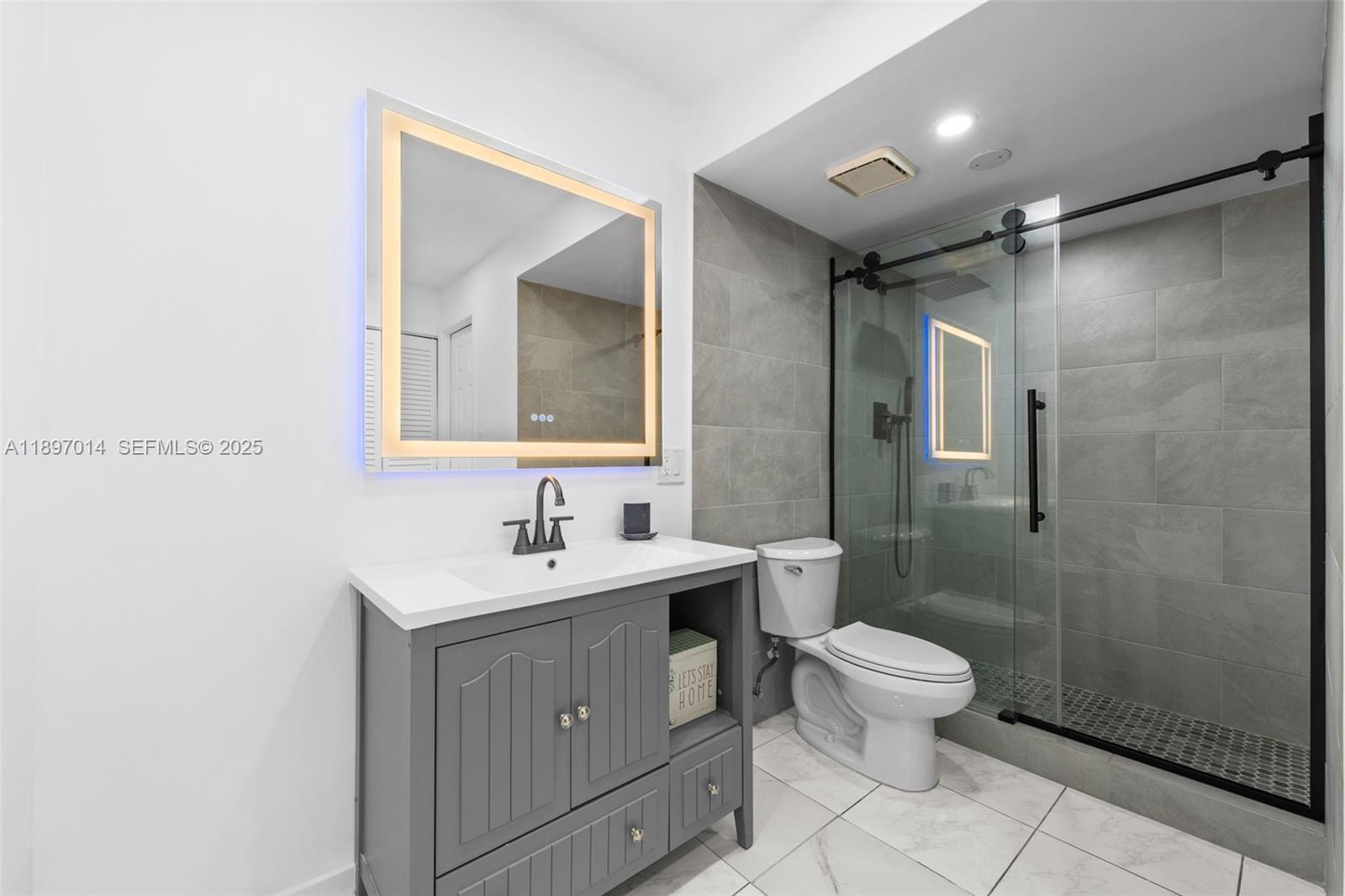 401 Golden Isles Drive 304 Property Photo 13