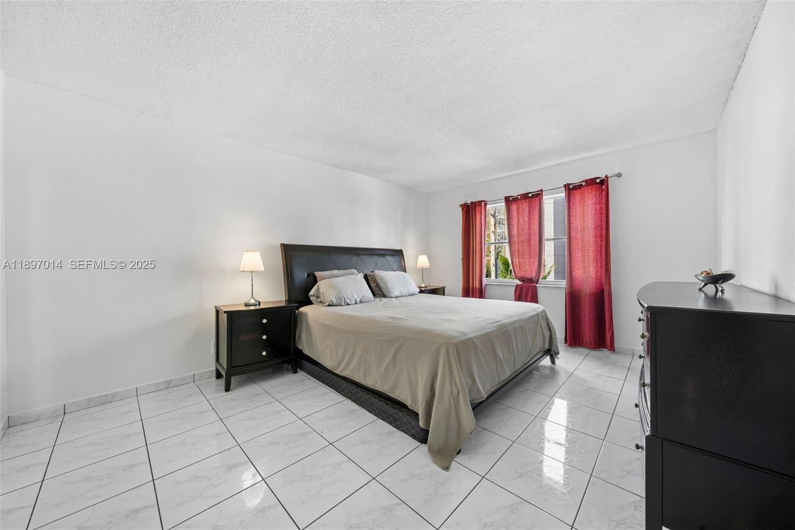 401 Golden Isles Drive 304 Property Photo 18