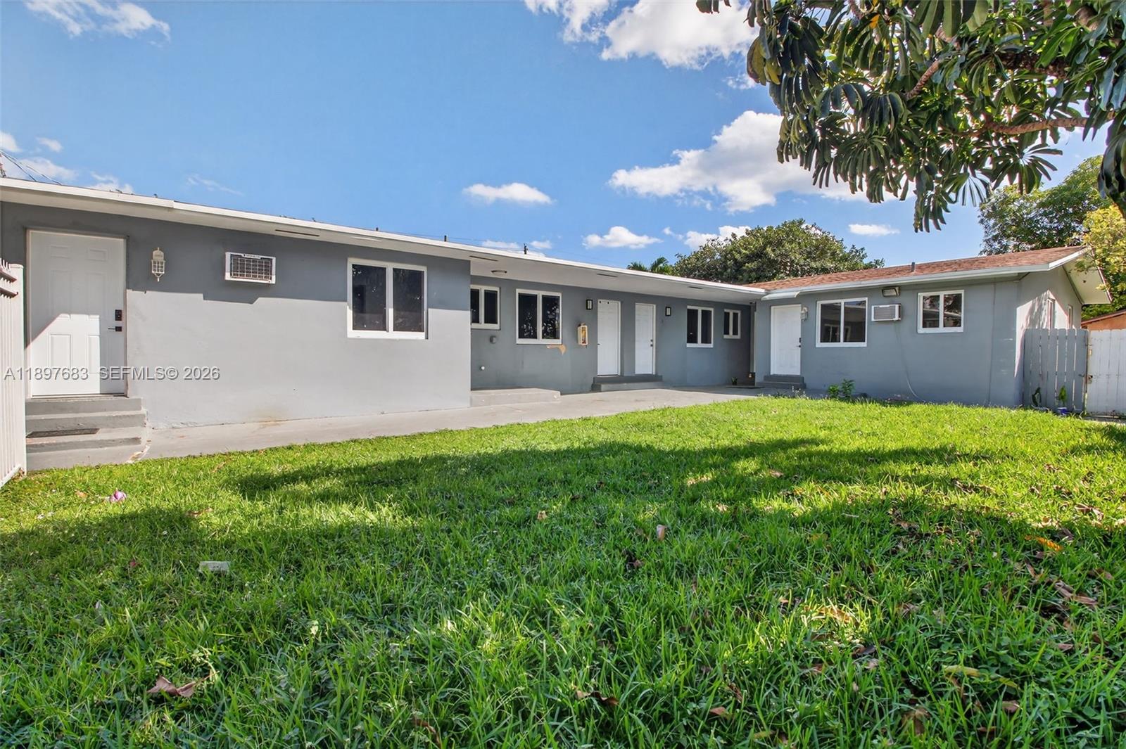1864 Nw 28th Street Property Photo 3