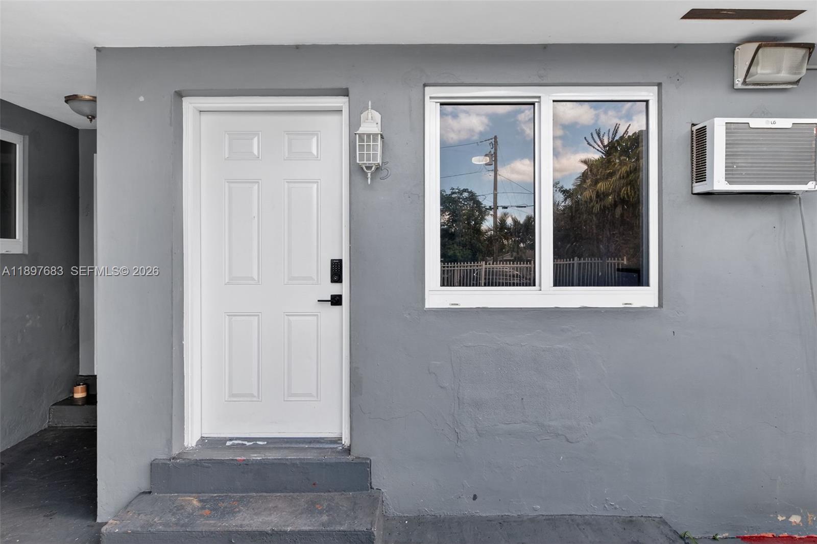1864 Nw 28th Street Property Photo 12
